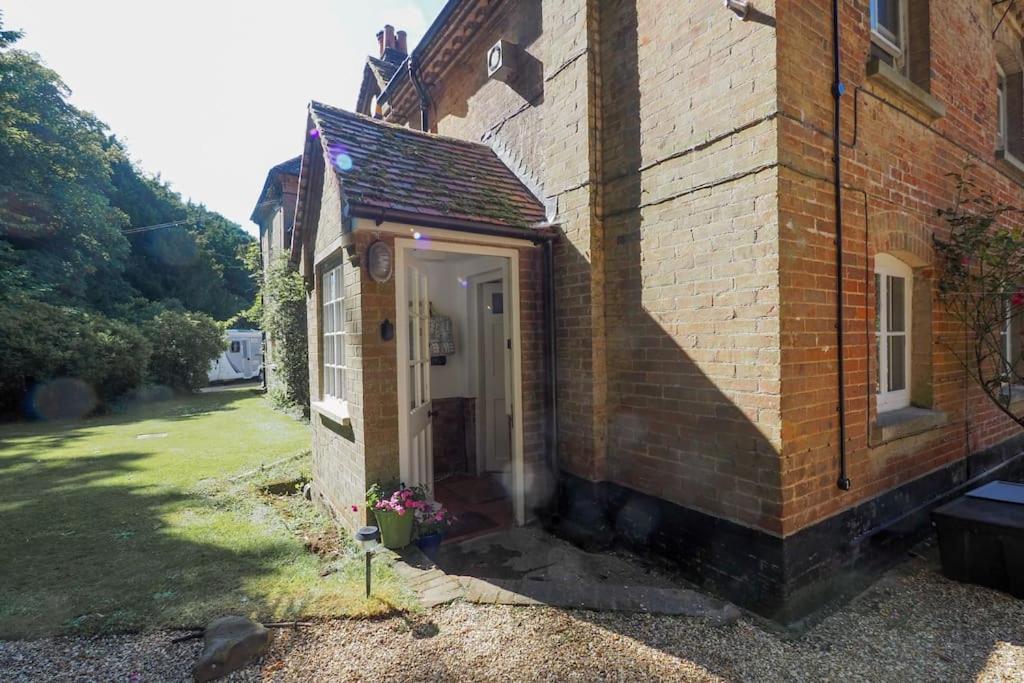 Landford'S Cottage, Your Retreat! Eksteriør bilde